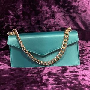 Green purse